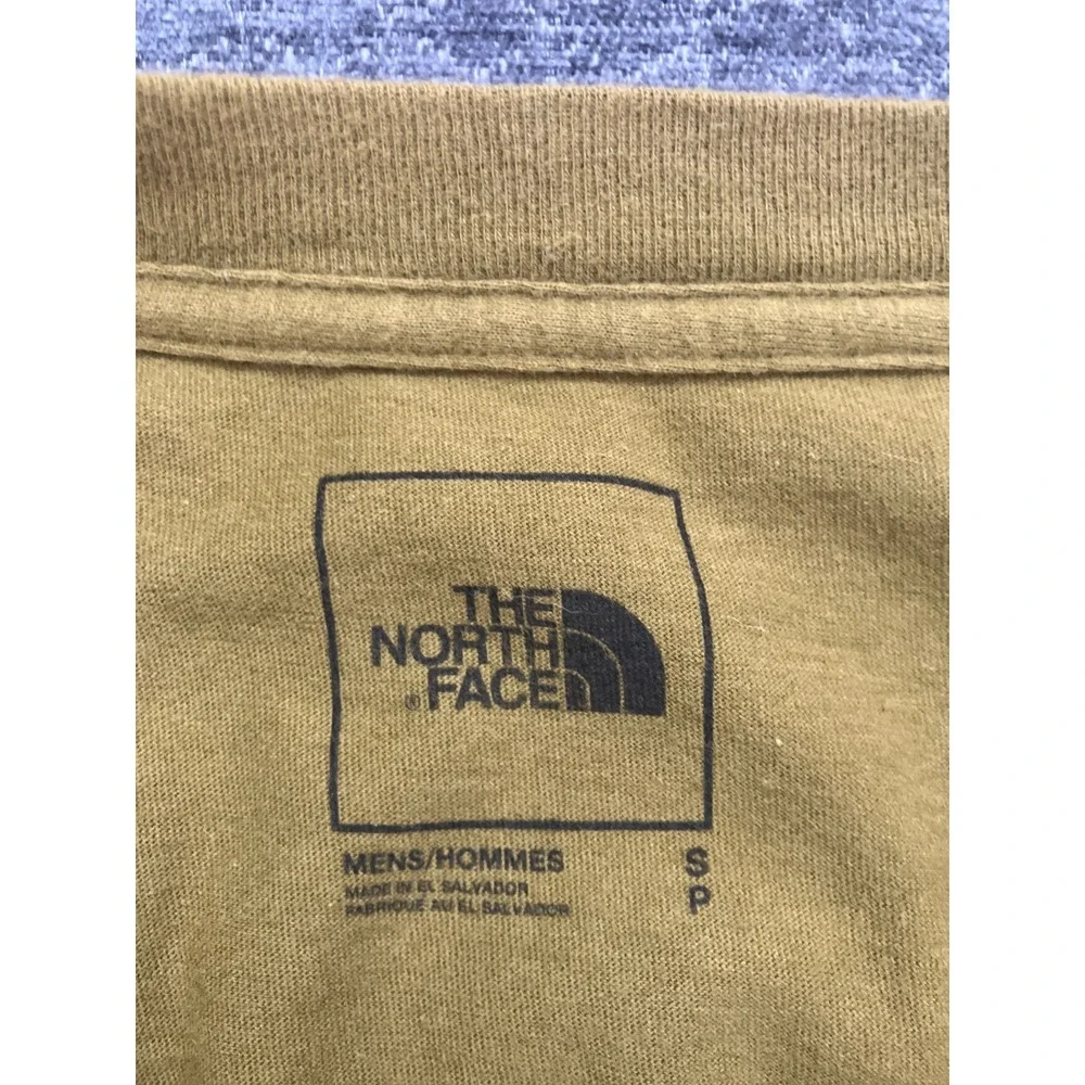 The North Face Never Stop Exploring T-Shirt Mens Small Green‎ Box NSE Graphic